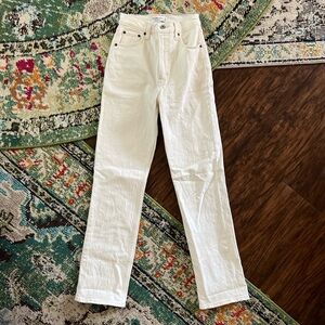 Ultra High Rise 90s Straight Jean